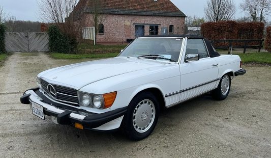 Mercedes W107 380 SL 1983 — SOLD